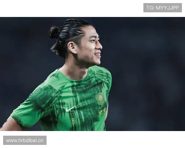 张玉宁出场七十六分钟仅一次射门十三次传球十二次成功表现平平引热议