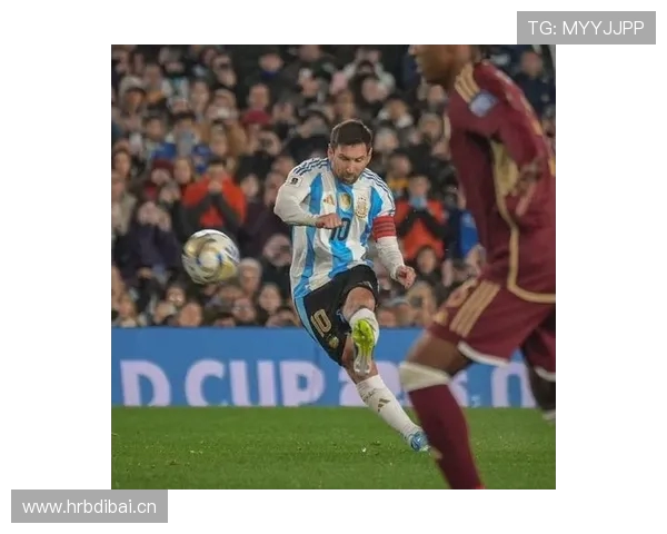 梅西两球一助力压全场 8次成功过人助攻2次展现王者风范